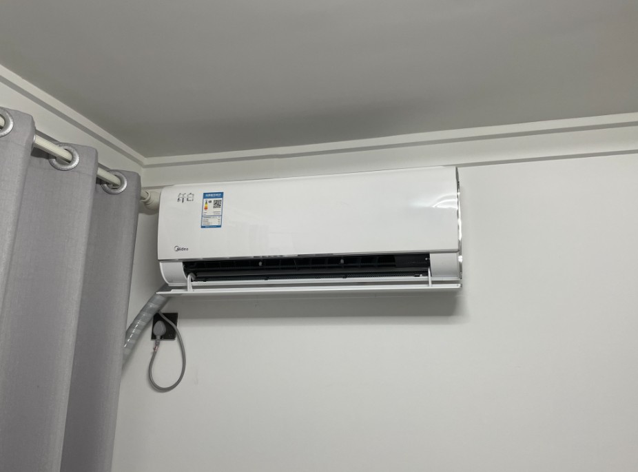 教室空調(diào)節(jié)能控制系統(tǒng)：構(gòu)建綠色教育空間的智能方案